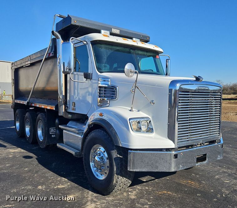 image for item NZ9117 2016 Freightliner Coronado 122SD  dump truck