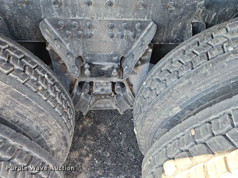 image for item NZ9117 2016 Freightliner Coronado 122SD  dump truck