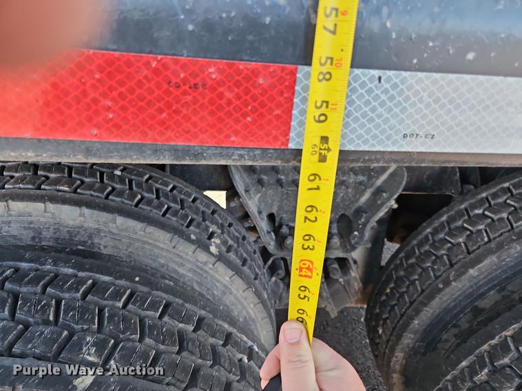 image for item NZ9117 2016 Freightliner Coronado 122SD  dump truck