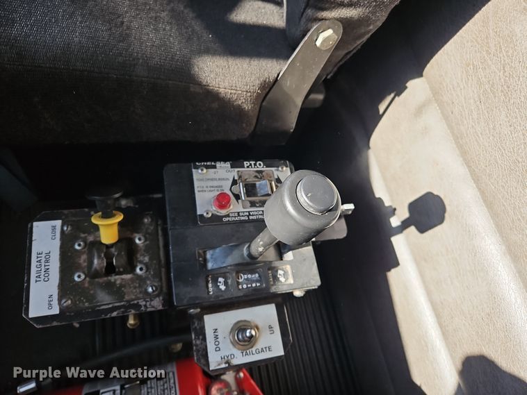 image for item NZ9117 2016 Freightliner Coronado 122SD  dump truck