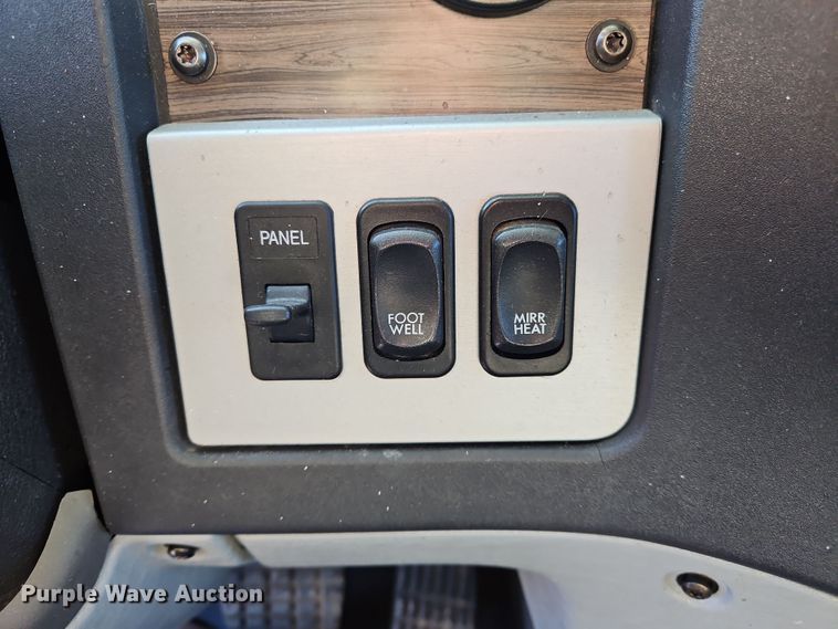 image for item NZ9117 2016 Freightliner Coronado 122SD  dump truck