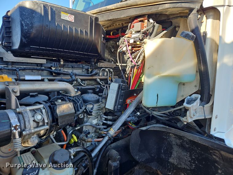 image for item NZ9117 2016 Freightliner Coronado 122SD  dump truck