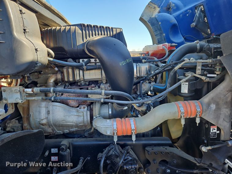 image for item NZ9117 2016 Freightliner Coronado 122SD  dump truck