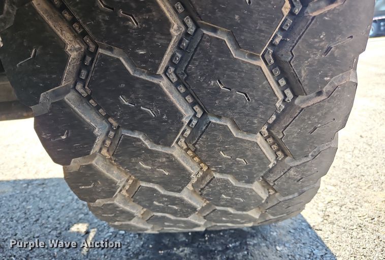 image for item NZ9117 2016 Freightliner Coronado 122SD  dump truck