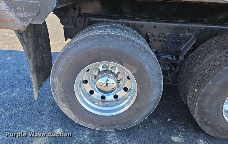 image for item NZ9117 2016 Freightliner Coronado 122SD  dump truck