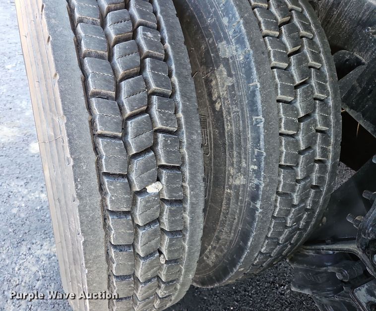 image for item NZ9117 2016 Freightliner Coronado 122SD  dump truck