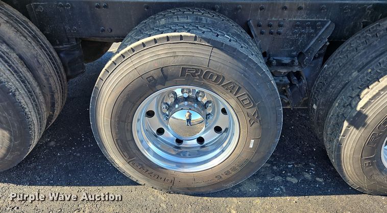 image for item NZ9117 2016 Freightliner Coronado 122SD  dump truck