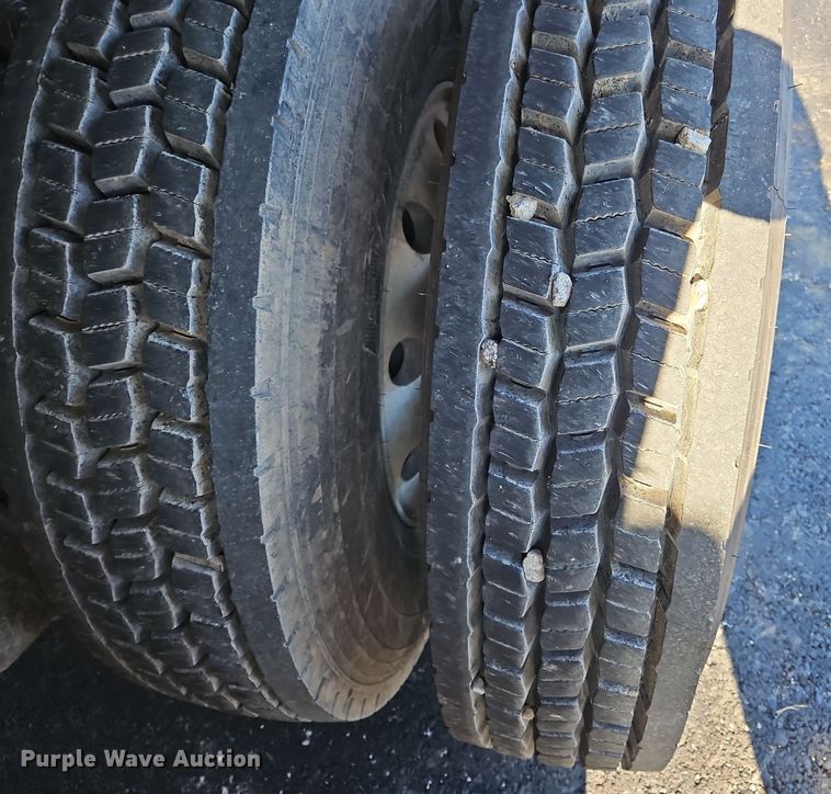 image for item NZ9117 2016 Freightliner Coronado 122SD  dump truck