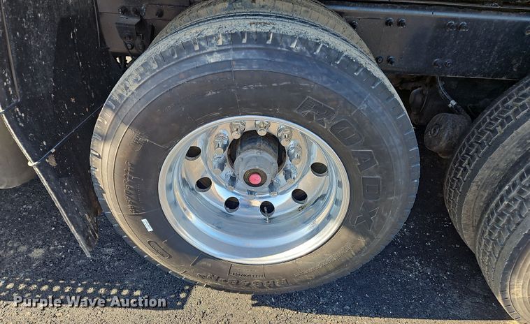 image for item NZ9117 2016 Freightliner Coronado 122SD  dump truck