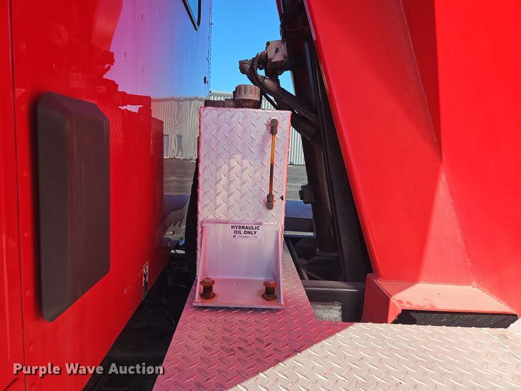 image for item NZ9122 2018 Kenworth T880 dump truck