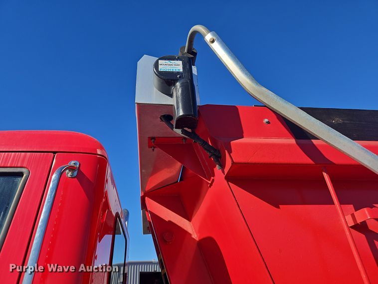 image for item NZ9122 2018 Kenworth T880 dump truck