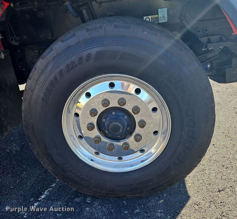 image for item NZ9122 2018 Kenworth T880 dump truck