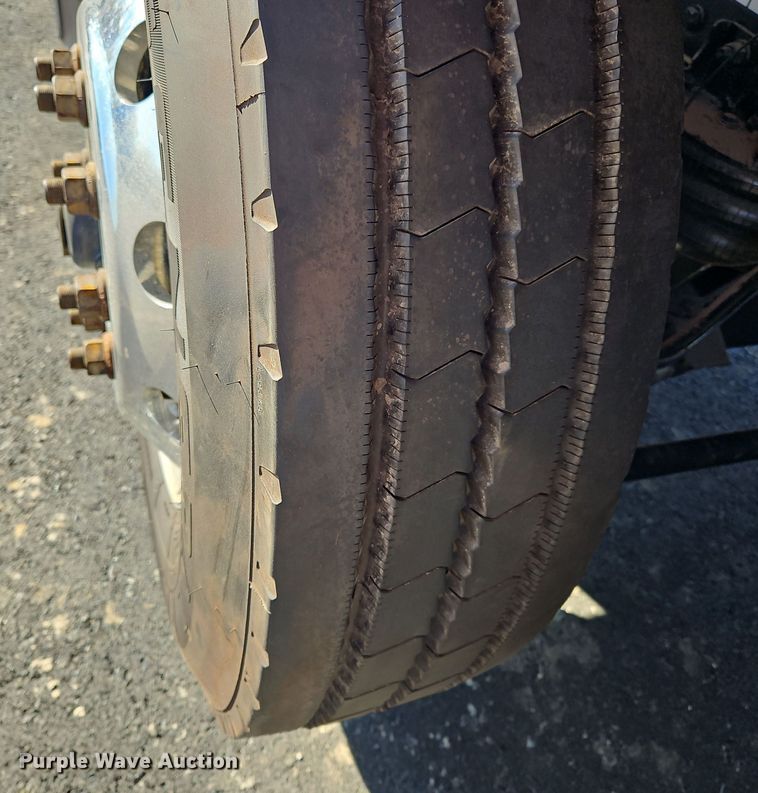 image for item NZ9122 2018 Kenworth T880 dump truck