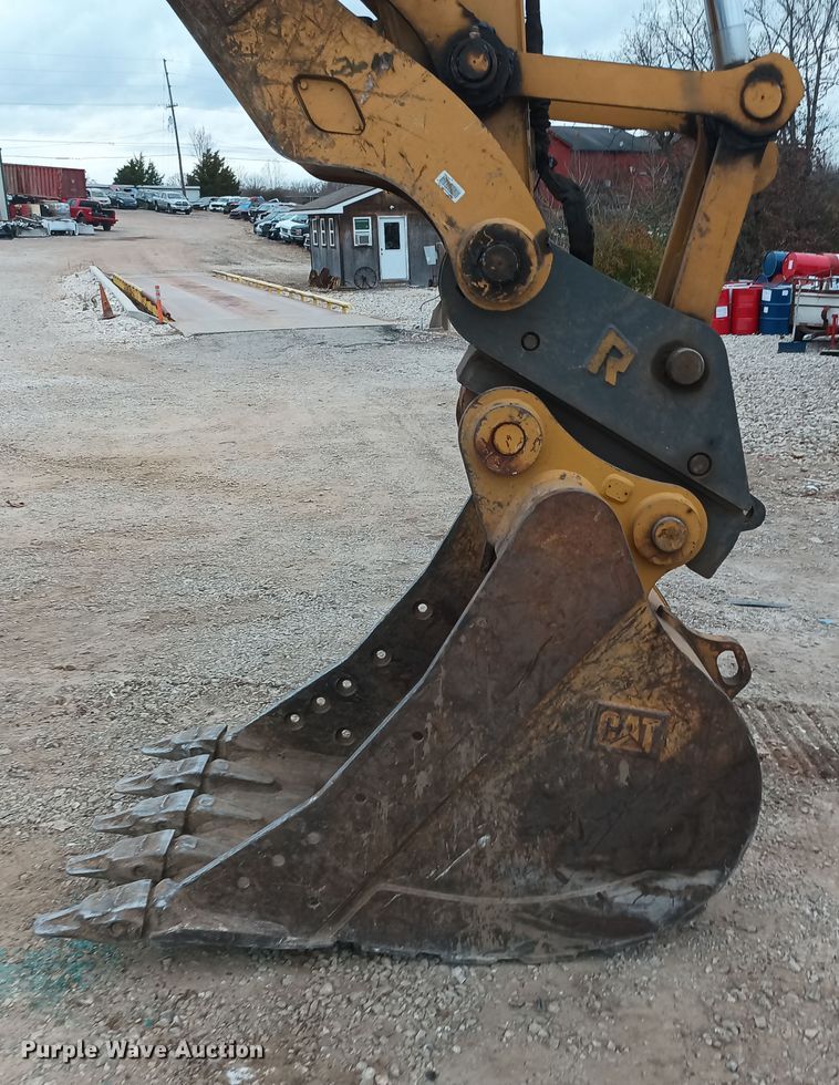 image for item OA9193 2021 Caterpillar 325  excavator