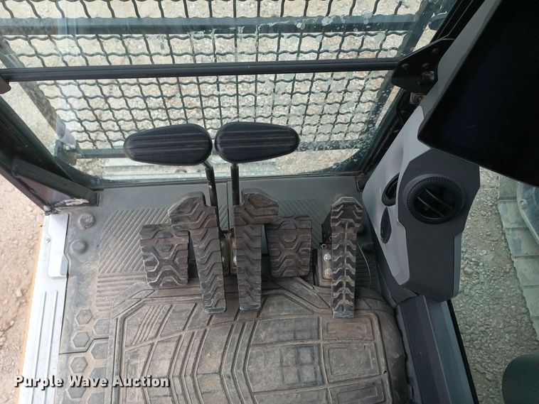 image for item OA9193 2021 Caterpillar 325  excavator