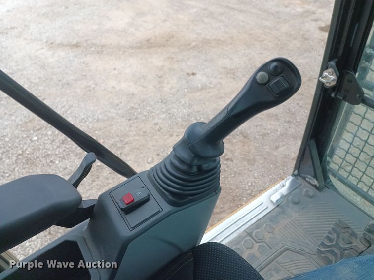 image for item OA9193 2021 Caterpillar 325  excavator