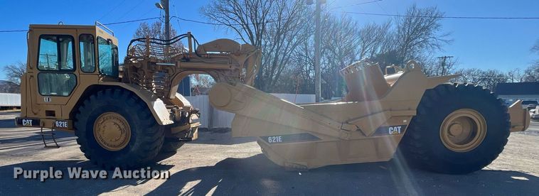 image for item OA9226 1993 Caterpillar 621E  scraper