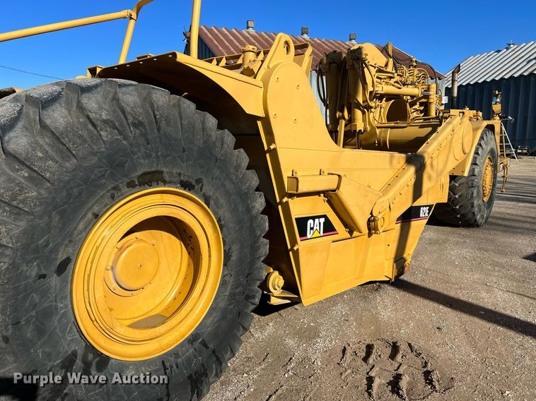 image for item OA9226 1993 Caterpillar 621E  scraper