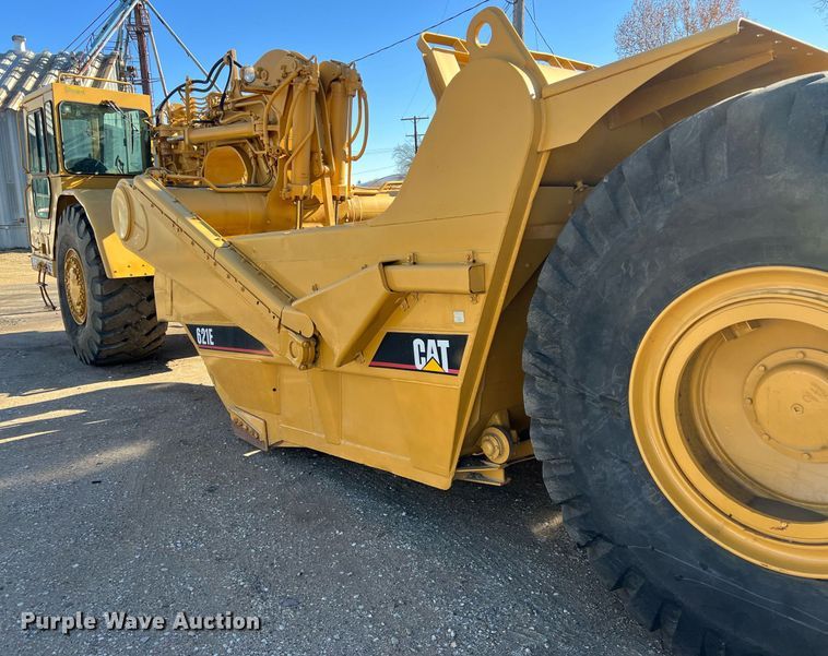 image for item OA9226 1993 Caterpillar 621E  scraper