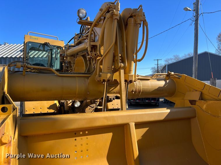 image for item OA9226 1993 Caterpillar 621E  scraper