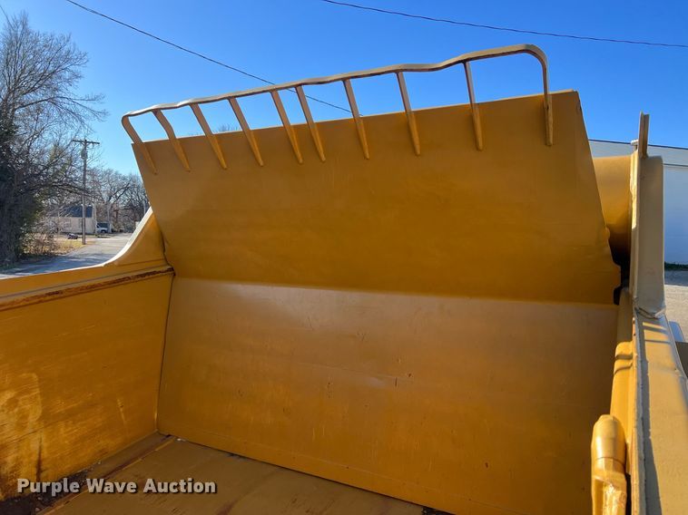 image for item OA9226 1993 Caterpillar 621E  scraper