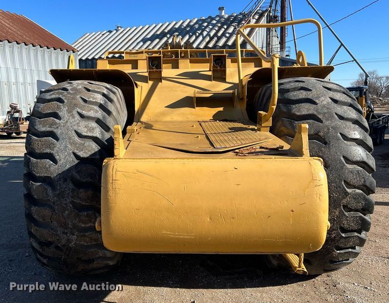 image for item OA9226 1993 Caterpillar 621E  scraper