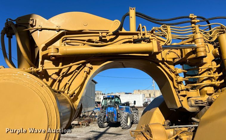 image for item OA9226 1993 Caterpillar 621E  scraper