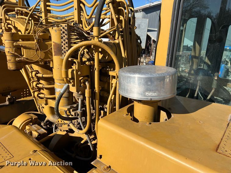 image for item OA9226 1993 Caterpillar 621E  scraper
