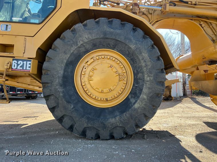 image for item OA9226 1993 Caterpillar 621E  scraper