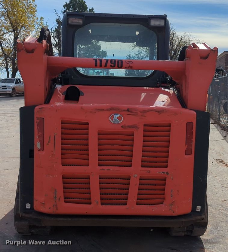 image for item OD9031 2019 Kubota SVL65-2  tracked skid steer loader