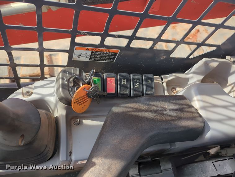 image for item OD9031 2019 Kubota SVL65-2  tracked skid steer loader