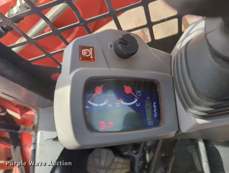 image for item OD9031 2019 Kubota SVL65-2  tracked skid steer loader