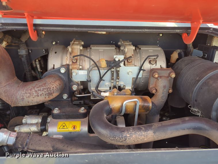 image for item OD9031 2019 Kubota SVL65-2  tracked skid steer loader