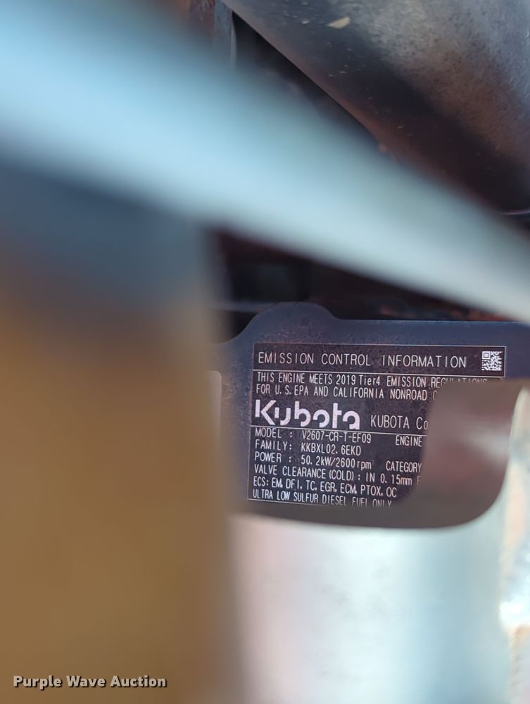 image for item OD9031 2019 Kubota SVL65-2  tracked skid steer loader