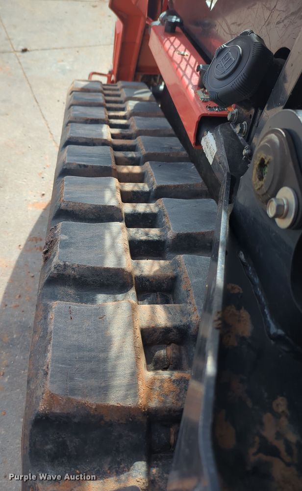 image for item OD9031 2019 Kubota SVL65-2  tracked skid steer loader