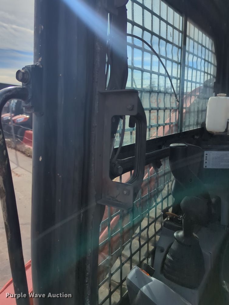 image for item OD9033 2019 Kubota SVL75-2  tracked skid steer loader