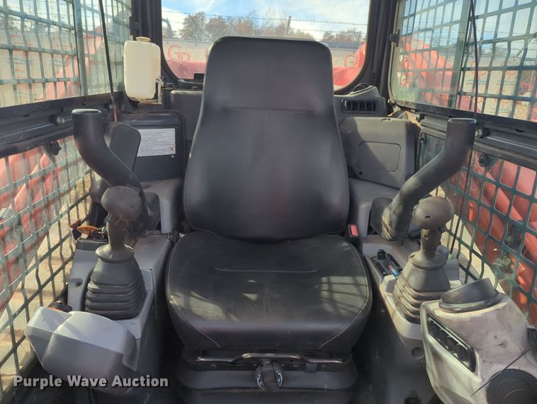 image for item OD9033 2019 Kubota SVL75-2  tracked skid steer loader