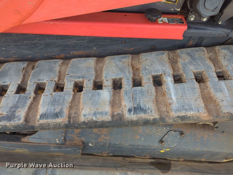 image for item OD9033 2019 Kubota SVL75-2  tracked skid steer loader