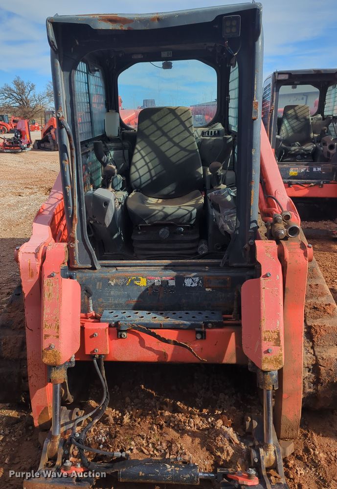 image for item OD9036 Kubota SVL95-2S  tracked skid steer loader