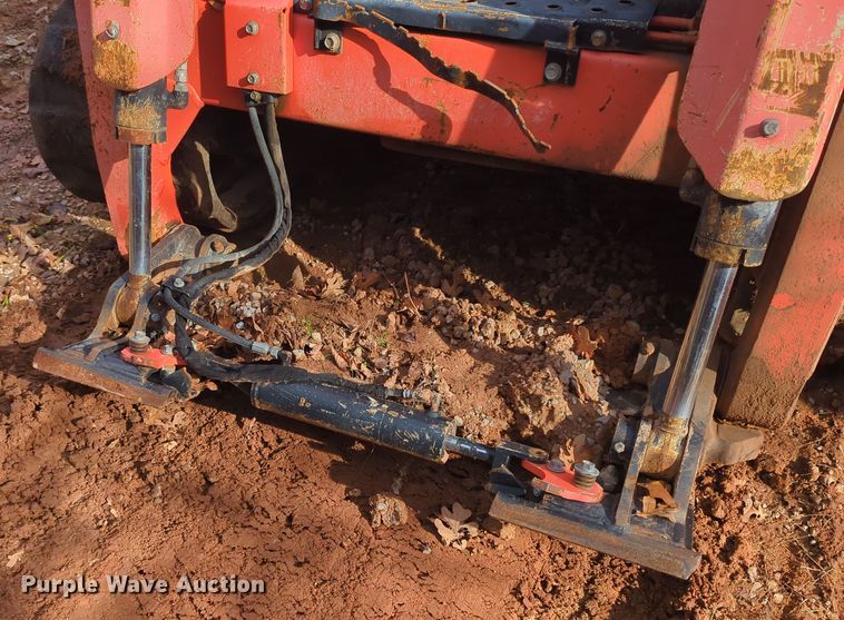 image for item OD9036 Kubota SVL95-2S  tracked skid steer loader