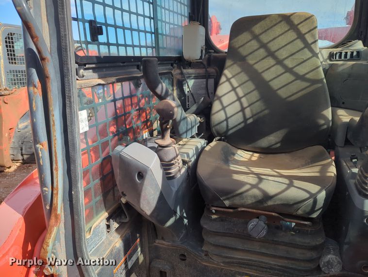 image for item OD9036 Kubota SVL95-2S  tracked skid steer loader