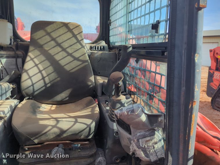 image for item OD9036 Kubota SVL95-2S  tracked skid steer loader