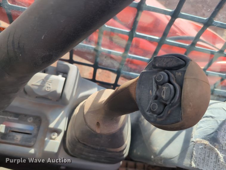 image for item OD9036 Kubota SVL95-2S  tracked skid steer loader