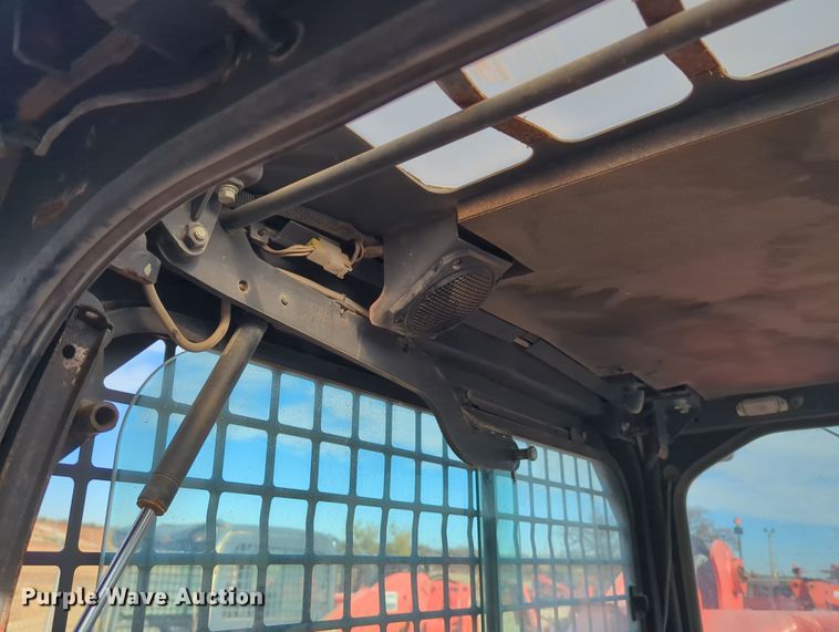 image for item OD9036 Kubota SVL95-2S  tracked skid steer loader