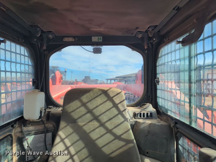 image for item OD9036 Kubota SVL95-2S  tracked skid steer loader