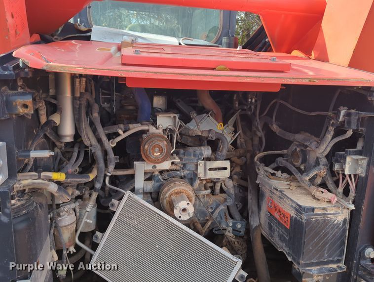 image for item OD9036 Kubota SVL95-2S  tracked skid steer loader