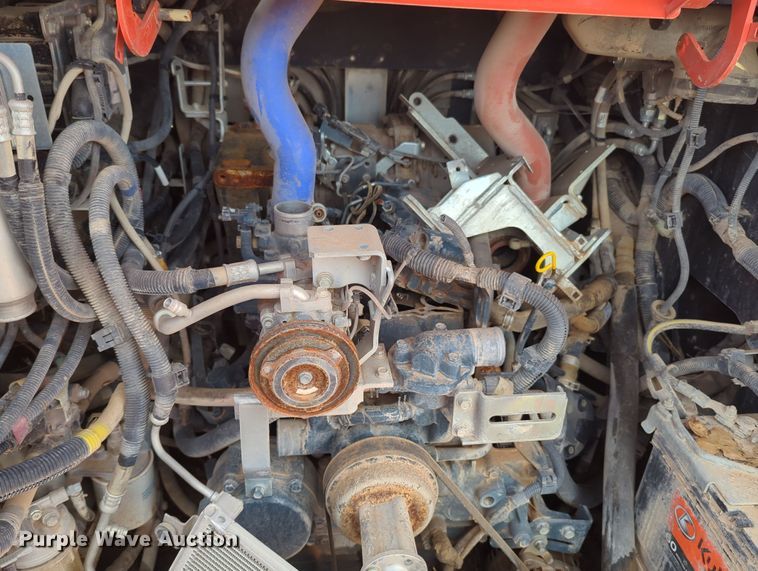 image for item OD9036 Kubota SVL95-2S  tracked skid steer loader