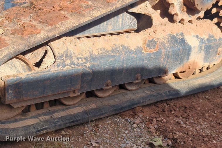 image for item OD9036 Kubota SVL95-2S  tracked skid steer loader