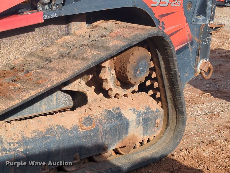 image for item OD9036 Kubota SVL95-2S  tracked skid steer loader
