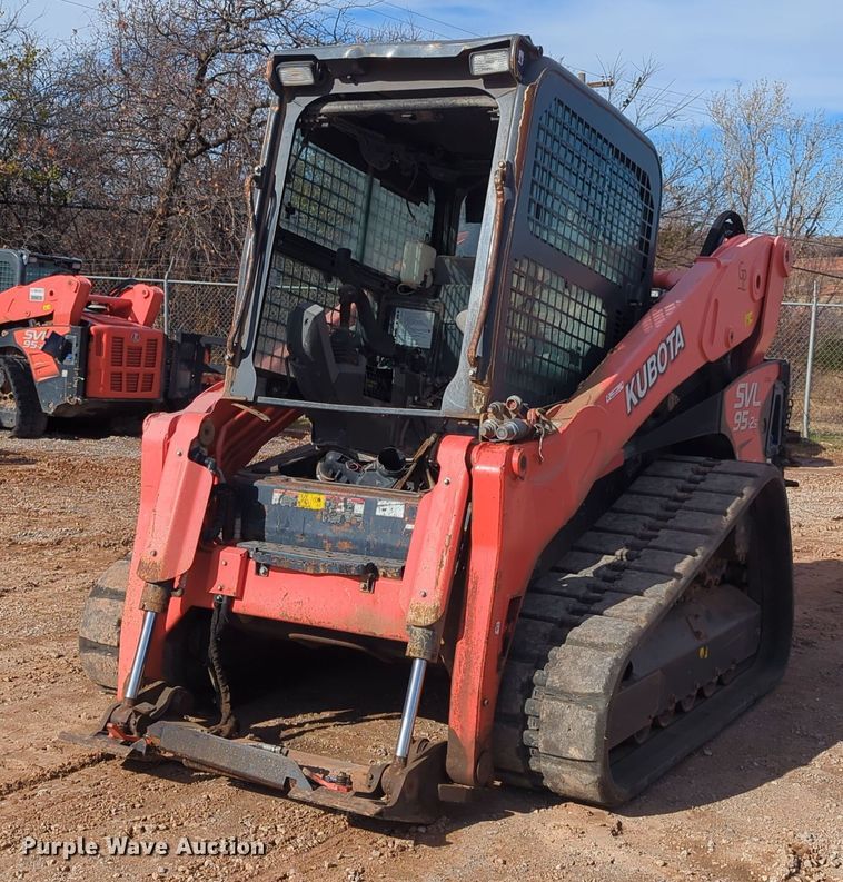image for item OD9041 Kubota SVL95-2S  tracked skid steer loader